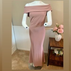 Windsor MADDISON SLEEVELESS
MERMAID DRESS